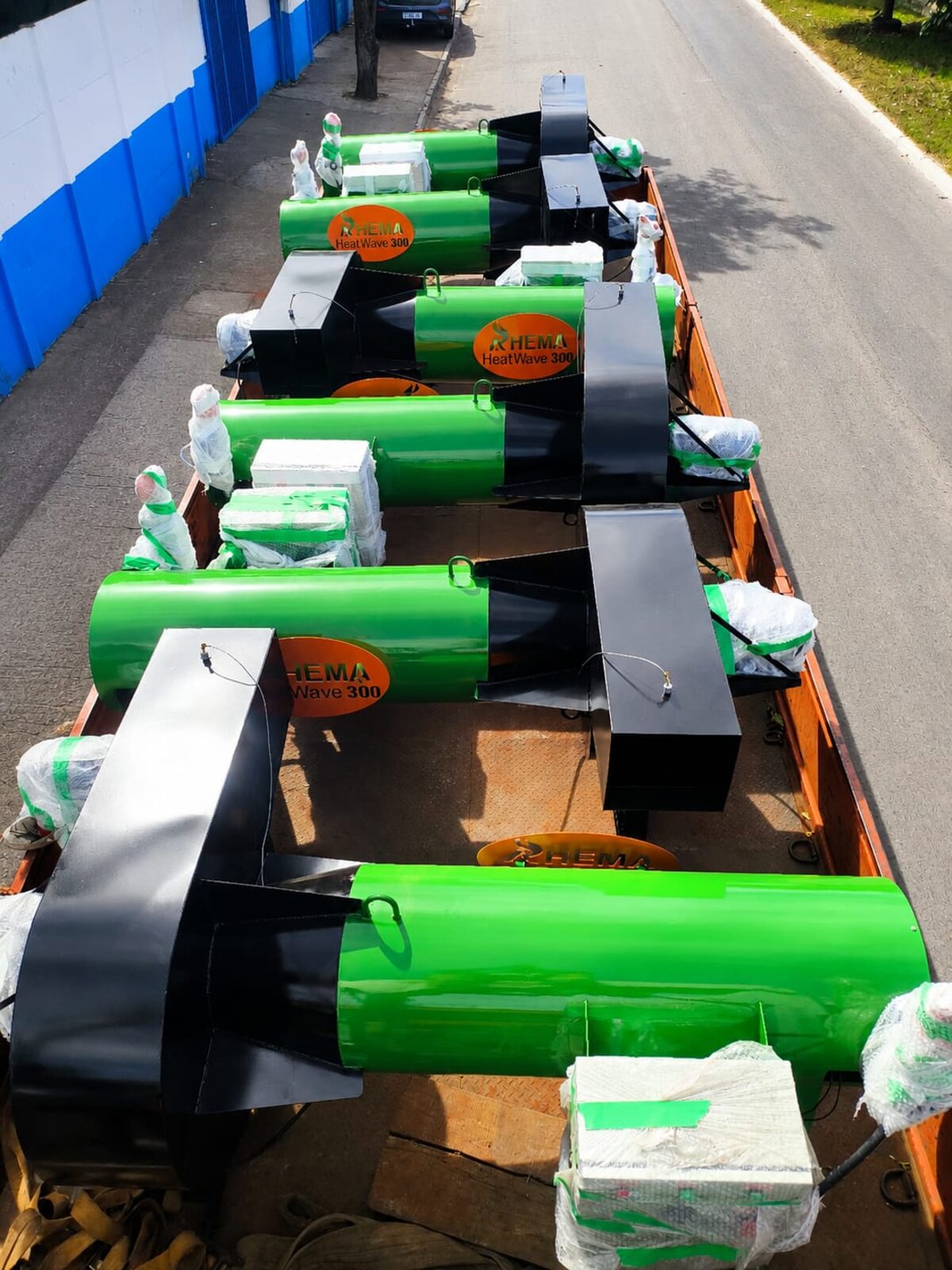 Fornos prontos para entrega